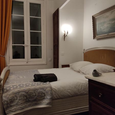 Experience Unique Dans Un Lieu Magique Hotell Vergèze Exteriör bild