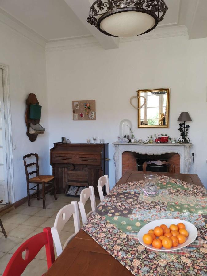 Experience Unique Dans Un Lieu Magique Hotell Vergèze Exteriör bild